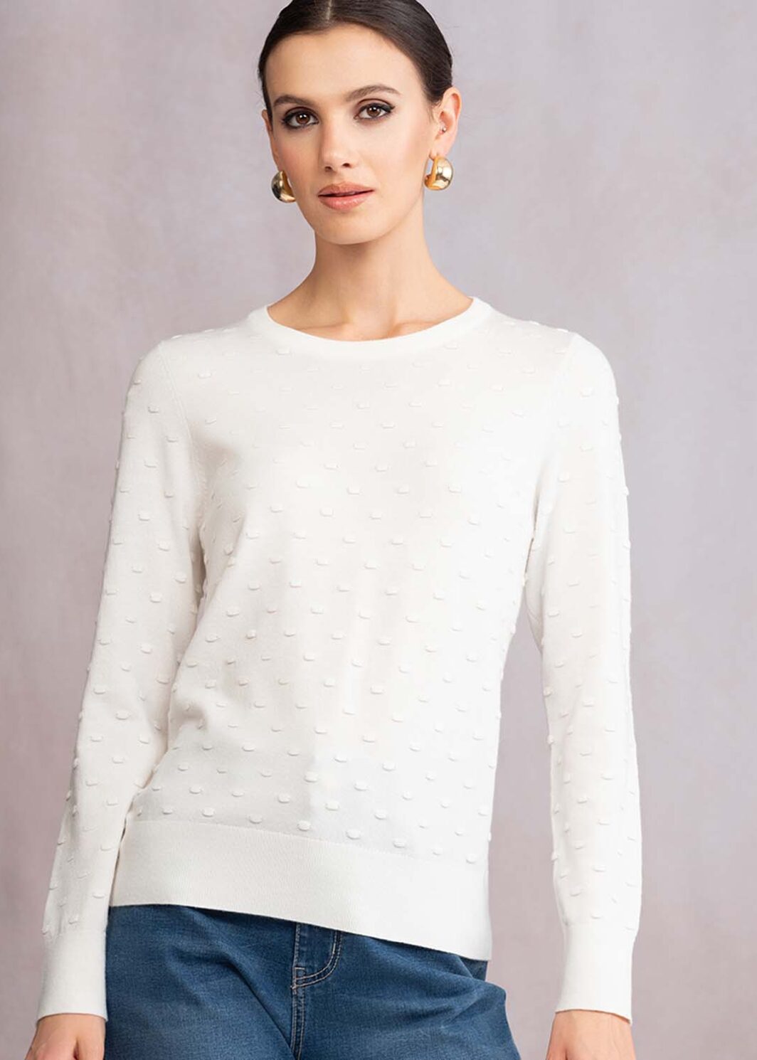 A46102 off white