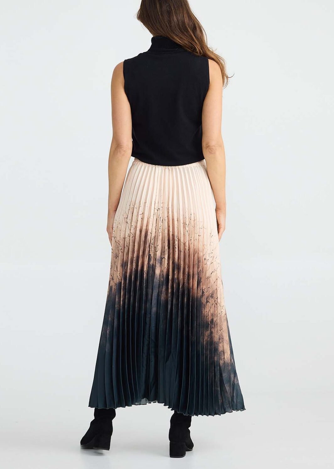 BT25012 2 Alias Pleated Skirt Calligraphy 7