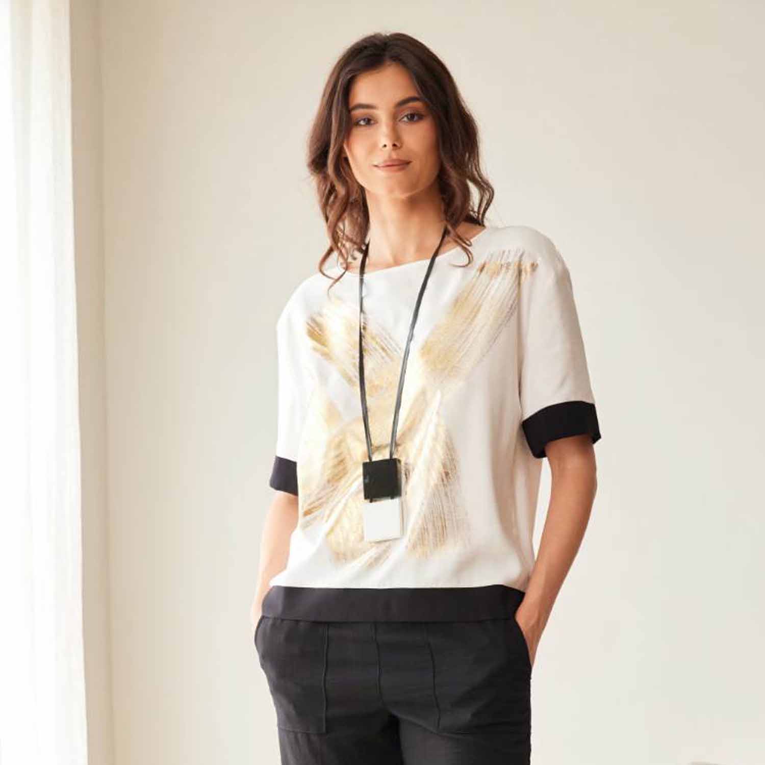 PERUZZI SS26164 METALLIC TOP-BLACK/WHITE 1 PERUZZI SS26164 METALLIC TOP-BLACK/WHITE