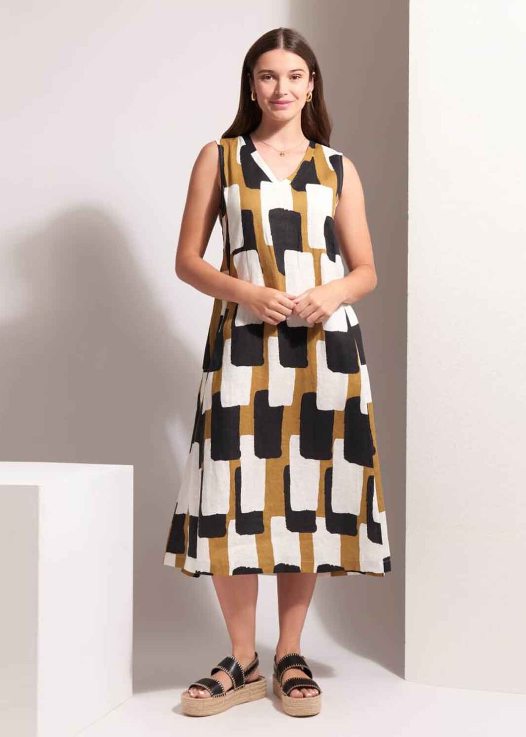 FOIL FO8229 GENEROSITY DRESS-ART BOX